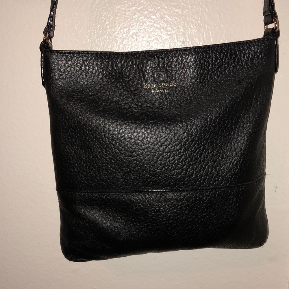 Perfect Kate Spade crossbody 10in H 10in W